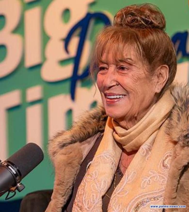 منى واصف تتوج بلقب "سفيرة السلام في العالم"